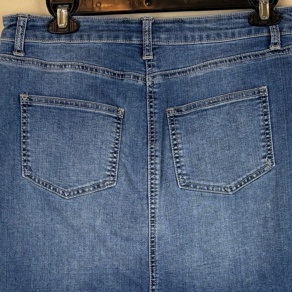 Westport Denim Knee Length Cotton Blend Denim Pencil Skirt with Back Bottom Slit - Picture 5 of 9
